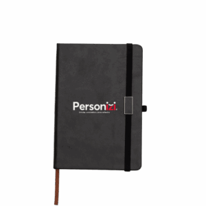 Bloco 21x15cm com capa emborrachada e personalização de marca. Um brinde corporativo funcional, elegante e durável para ações promocionais.