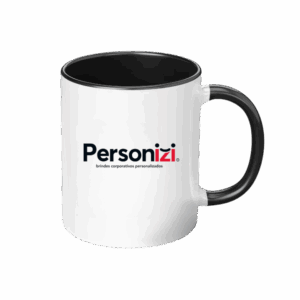 Caneca personalizada com interior e alça coloridos. Brinde criativo e durável para eventos e ações promocionais corporativas.