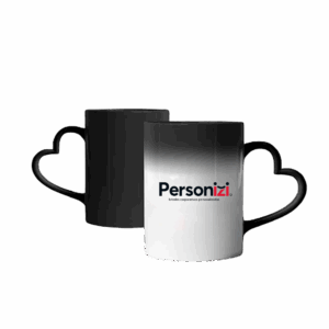 Caneca mágica personalizada com alça de coração. Brinde criativo que revela a estampa com calor e encanta em ações promocionais.