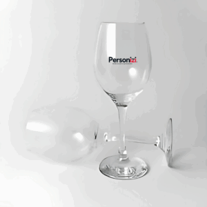Taça de vinho 385ml com logo. Brinde personalizado ideal para eventos corporativos, ações promocionais e brindes de alto padrão.