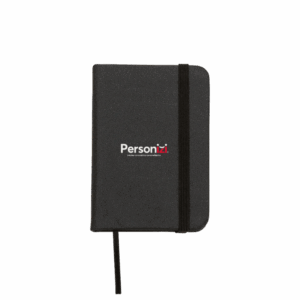 A Mini Caderneta Sintética Brilhante 10x7cm Personalizada é um brinde corporativo funcional e estiloso, ideal para ações promocionais e kits institucionais.