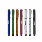 Caneta com marca texto e logo personalizado. Brindes personalizados ideais para ações promocionais e eventos empresariais.