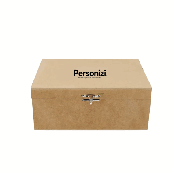 Caixa em papel cartão preto 34x19x10cm com berço personalizado. Ideal para kits corporativos e brindes personalizados de alto impacto.
