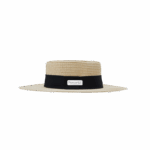 O Chapéu de Palha com Plaquinha Personalizada é um brinde corporativo rústico e elegante, perfeito para ações promocionais em ambientes externos.