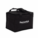 Bolsa térmica 13 litros em nylon personalizada, ideal como brindes personalizados funcionais para campanhas promocionais e ações corporativas.
