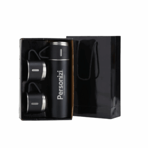 Kit com garrafa térmica personalizada. Brindes personalizados ideais para ações corporativas, fidelização e eventos promocionais sustentáveis.