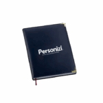 A Agenda Lisa Azul Personalizada combina praticidade e sofisticação em um brinde corporativo de alto valor, ideal para promover sua marca em 2025.