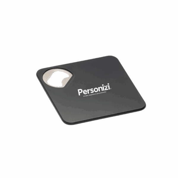 Porta-copos em ABS com abridor de garrafas e personalização ideal para brindes personalizados funcionais e criativos em eventos corporativos.