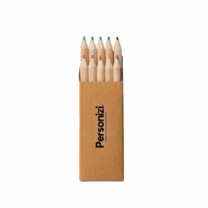 Caixa cartão com 10 mini lápis de cor personalizada – brindes personalizados criativos e sustentáveis para eventos e ações promocionais.