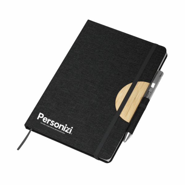 O Caderno com Suporte para Caneta Personalizado é um brinde corporativo funcional, elegante e ideal para ações promocionais e kits institucionais.