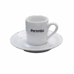 Xícara de porcelana 50ml com pires e logo. Brinde personalizado ideal para café expresso em ações corporativas e eventos promocionais.