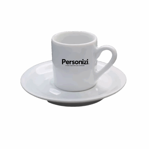 Xícara de porcelana 50ml com pires e logo. Brinde personalizado ideal para café expresso em ações corporativas e eventos promocionais.