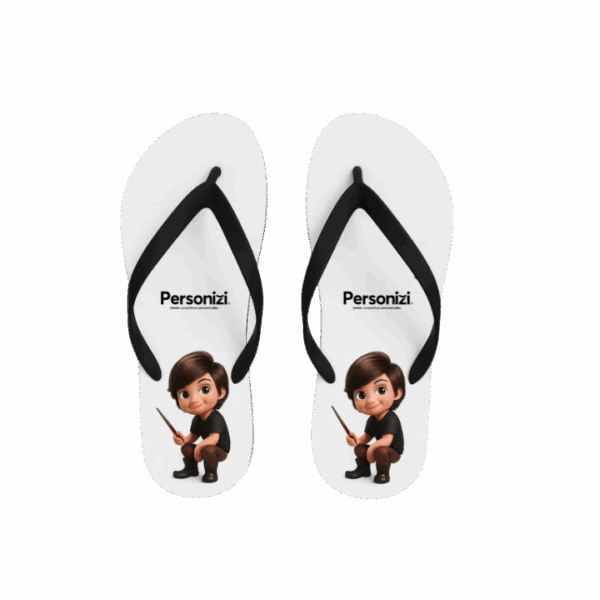 O Chinelo com Tira Preta Personalizado é um brinde corporativo prático, elegante e ideal para eventos, kits promocionais e campanhas sazonais.