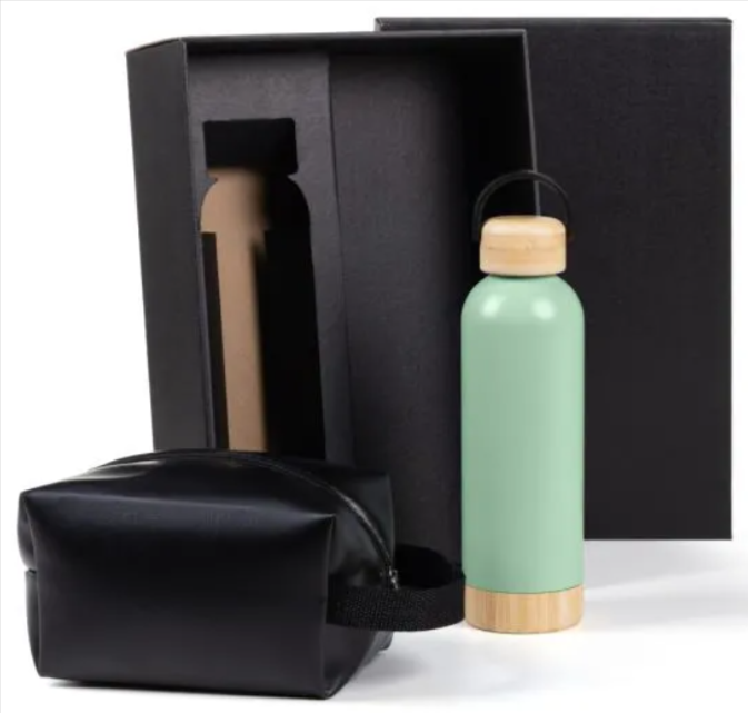 Kit Garrafa e Necessaire Personalizada Verde Claro | Personalizado com Logo | Personizi