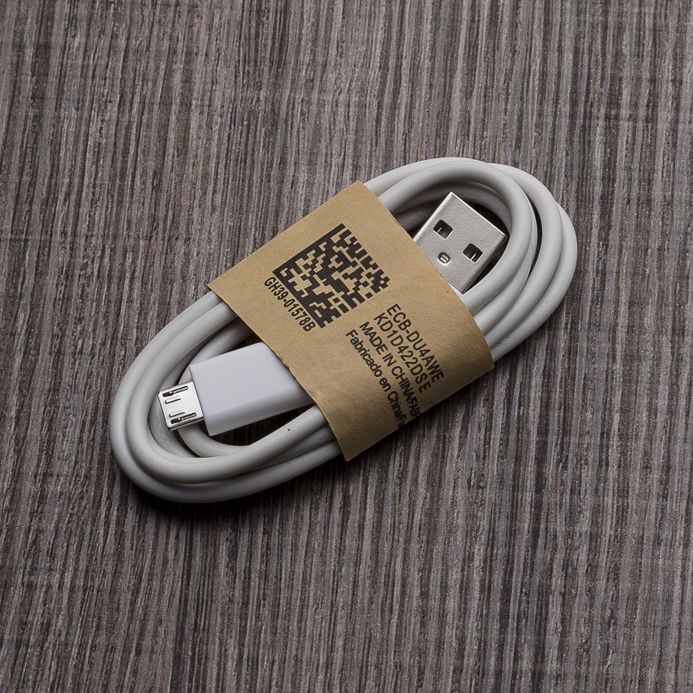 Cabo de Dados USB V8 Personalizado Branco | Personalizado com Logo | Personizi
