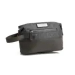 Necessaire em Poliester 300D com Detalhes em Couro 37x17cm Personalizada | Personalizado com Logo | Personizi